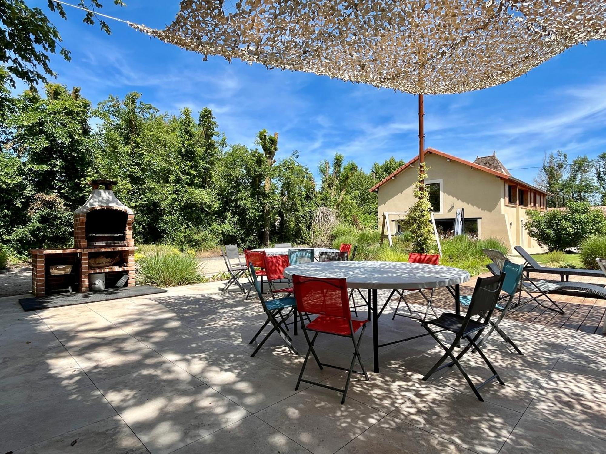Gite Campagne Famille 15 Pers Piscine Chauffee Jeux Enfants Petanque Saint-Sauvy Eksteriør billede